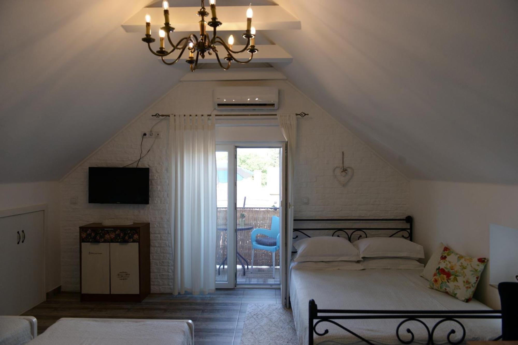 Apartments Idila Bela Crkva  Εξωτερικό φωτογραφία