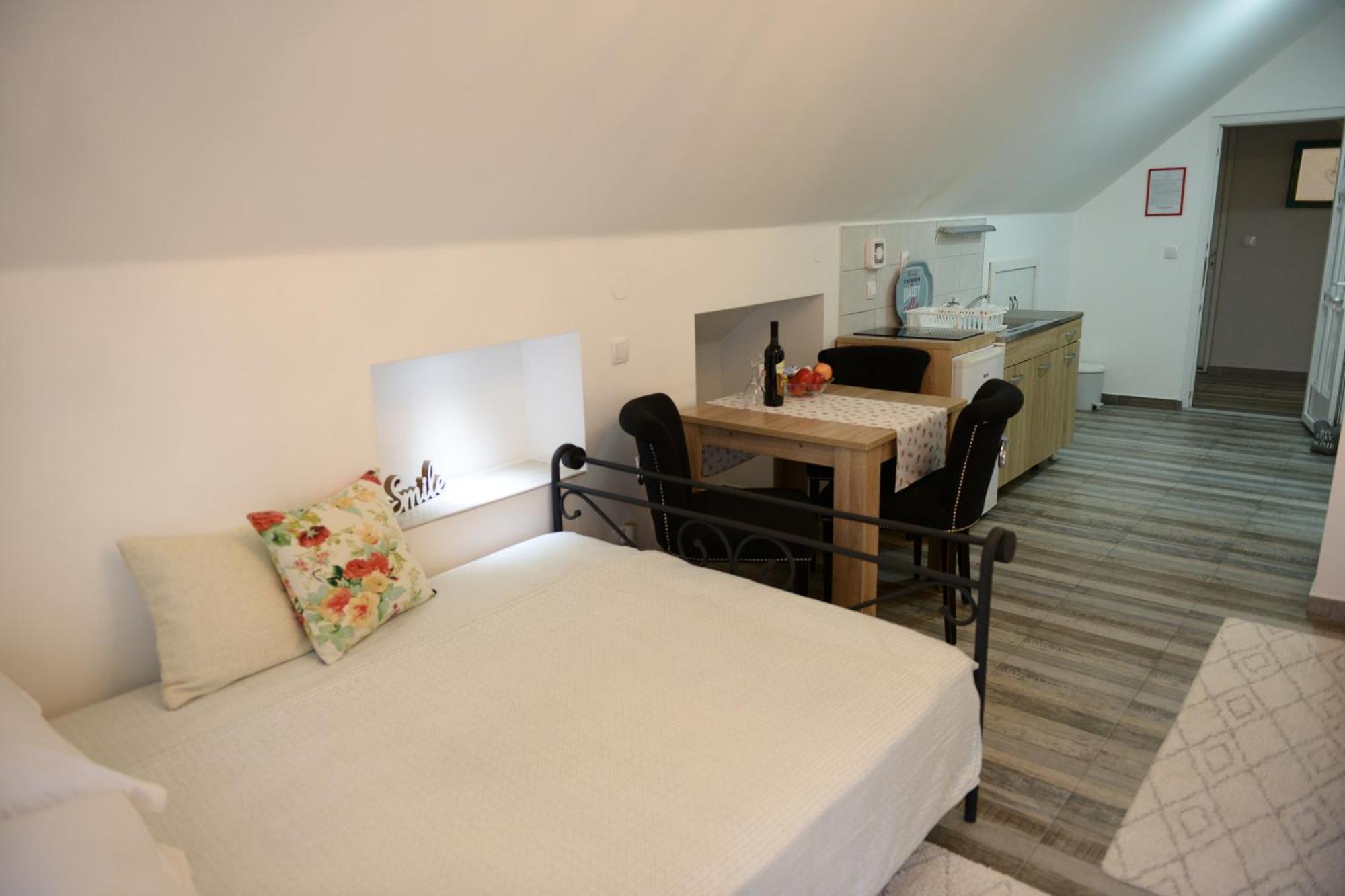 Apartments Idila Bela Crkva  Εξωτερικό φωτογραφία