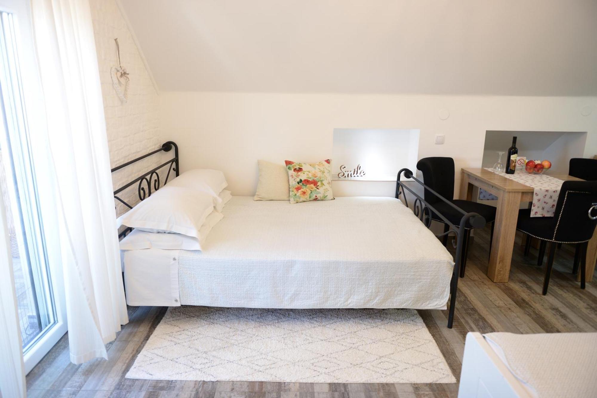 Apartments Idila Bela Crkva  Εξωτερικό φωτογραφία