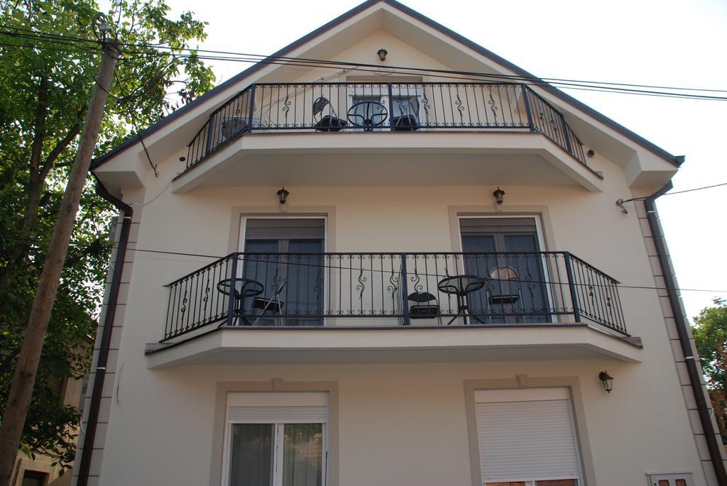 Apartments Idila Bela Crkva  Εξωτερικό φωτογραφία