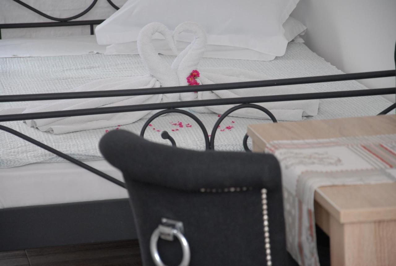 Apartments Idila Bela Crkva  Εξωτερικό φωτογραφία