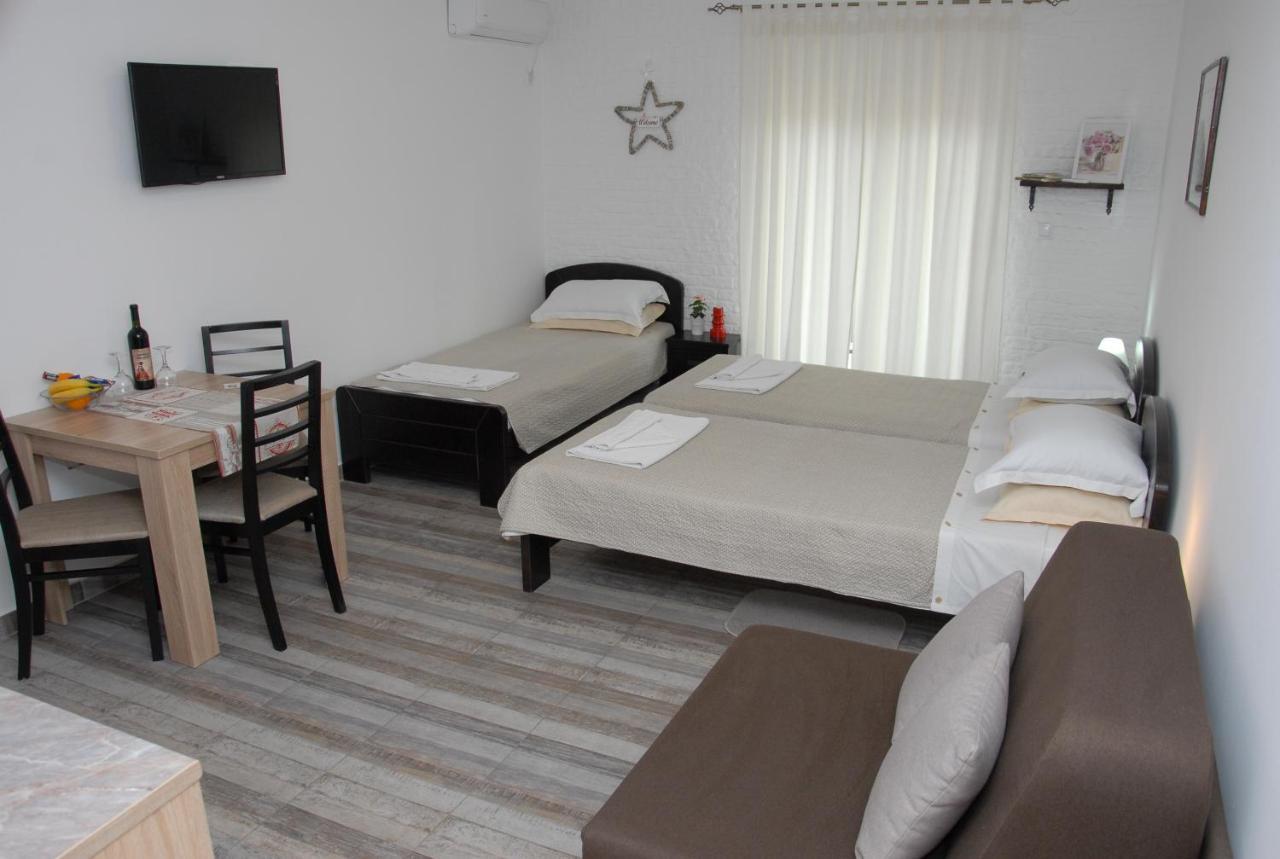 Apartments Idila Bela Crkva  Εξωτερικό φωτογραφία